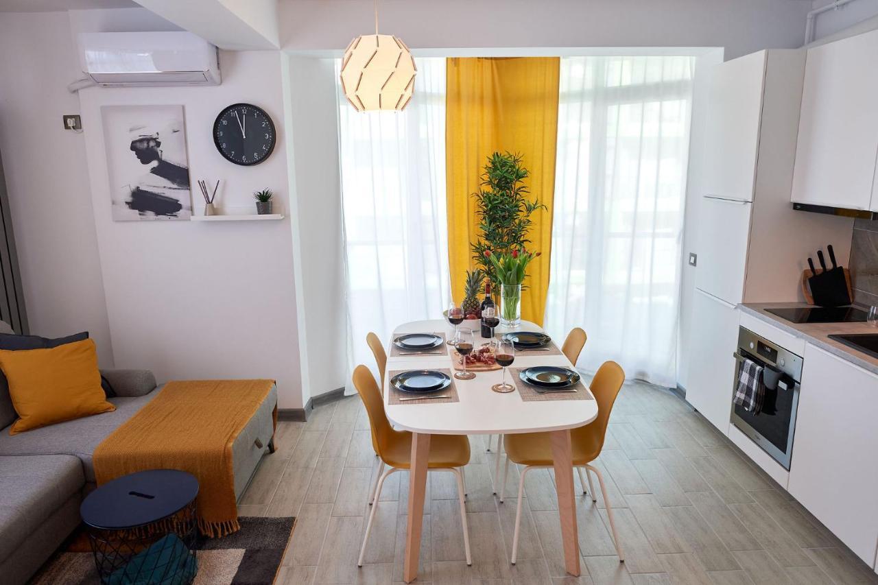 Fineloft Sea View Apartment-Spa N Pools Beach Resort Năvodari 외부 사진