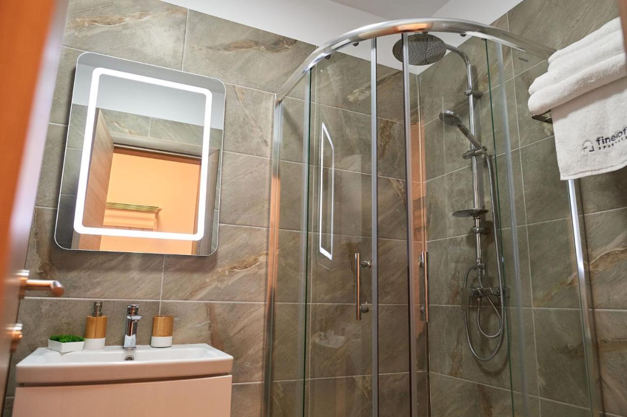 Fineloft Sea View Apartment-Spa N Pools Beach Resort Năvodari 외부 사진